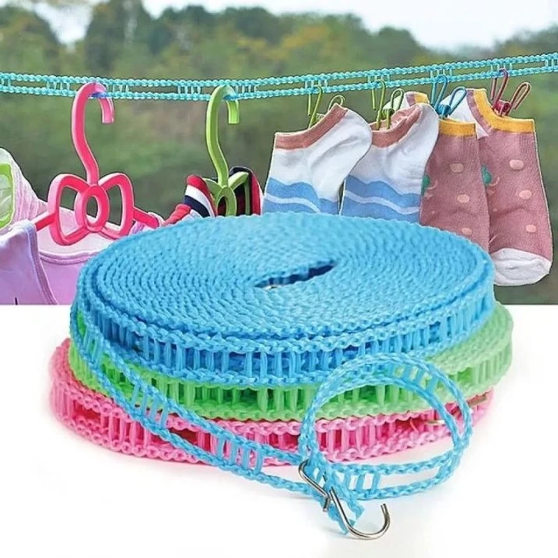 Portable Plastic Clothesline with Hanger Slots