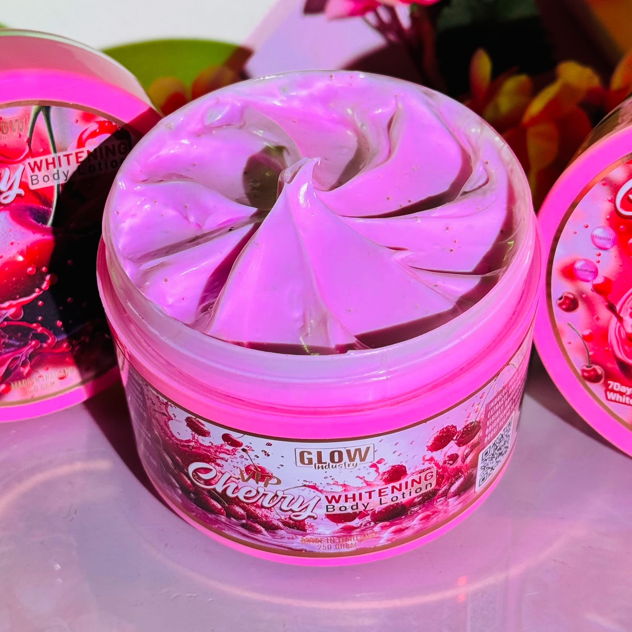 GLOW INDUSTRY CHERRY WHITE BODY CREAM (250G) MADE IN THAILAND